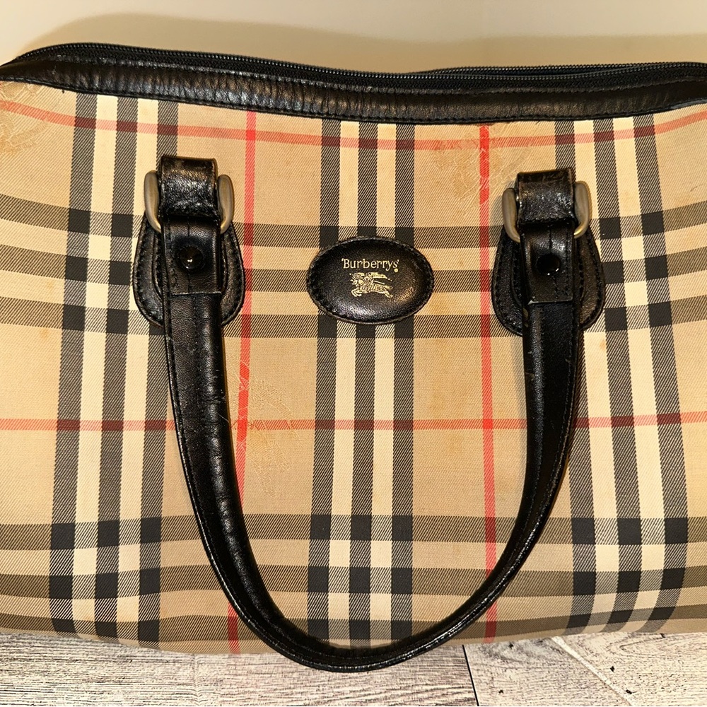 Authentic Burberry Boston Bag- includes COA. - Picture 11 of 15